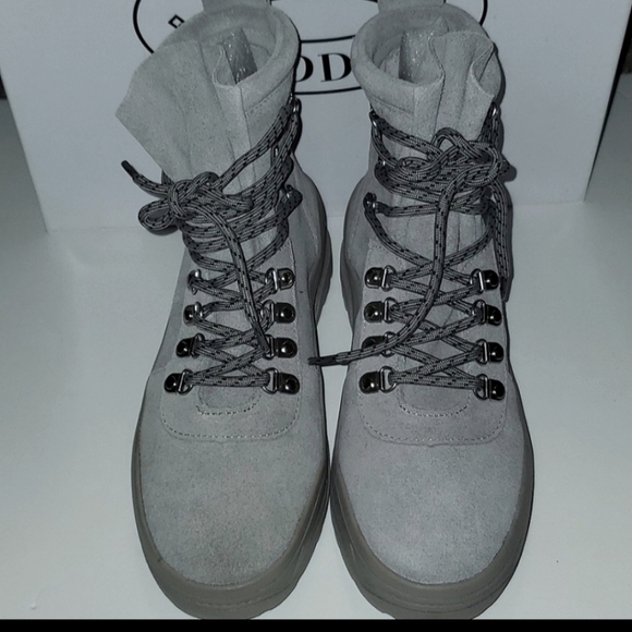 Steve Madden combat boots - Picture 7 of 7
